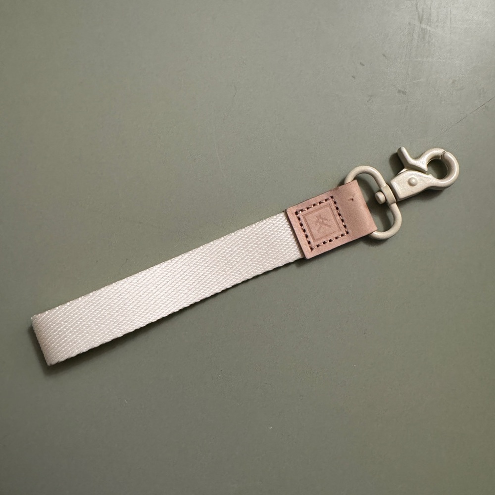 Thread Wallets Cream Wristlet Lanyard